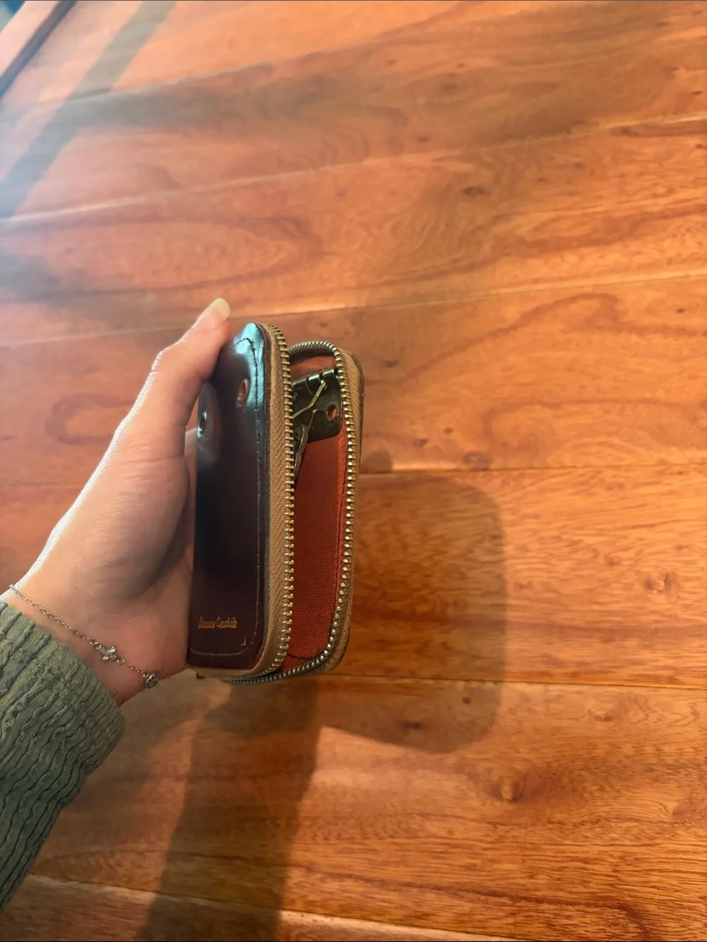 Vintage Non-Signe Genuine Cowhide 12-Key Zip Wallet Pouch